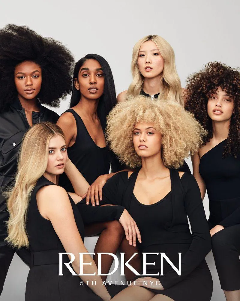 Redken Kampagnenbild mit sechs Models, Schriftzug Redken 5th Avenue NYC